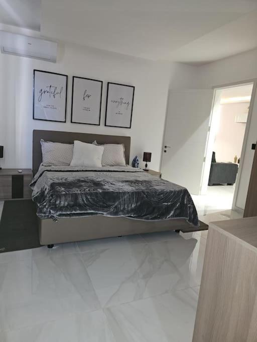 Apartment Luxury Sea View St. Paul's Bay